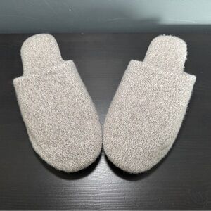 Garnet Hill Cozy Cashmere Slides Slippers Dove Gray Size M (8-9)